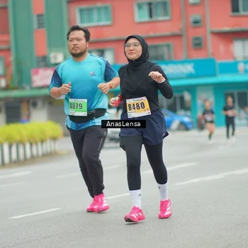 Runner Photo 8858743