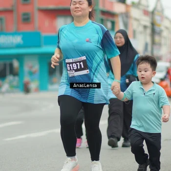 Runner Photo 8858816