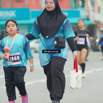 Runner Photo 8858846