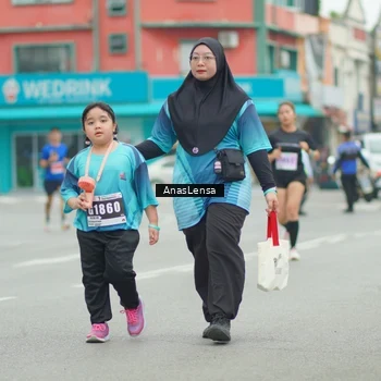 Runner Photo 8858847