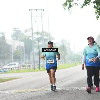 Runner Photo 8858873