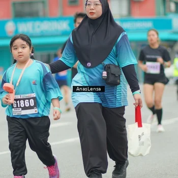 Runner Photo 8858898