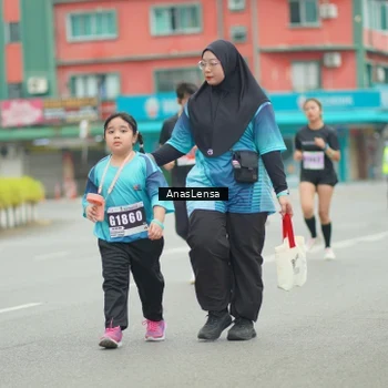 Runner Photo 8858900
