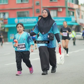 Runner Photo 8858901