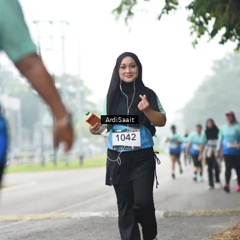 Runner Photo 8858905