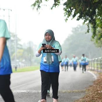 Runner Photo 8858943