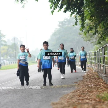 Runner Photo 8859005