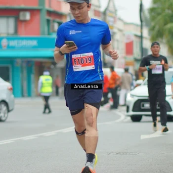 Runner Photo 8859072