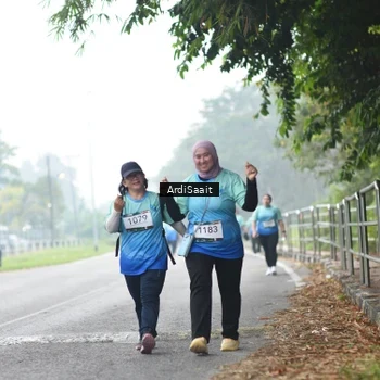 Runner Photo 8859075