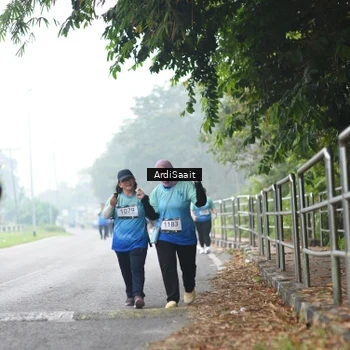 Runner Photo 8859092