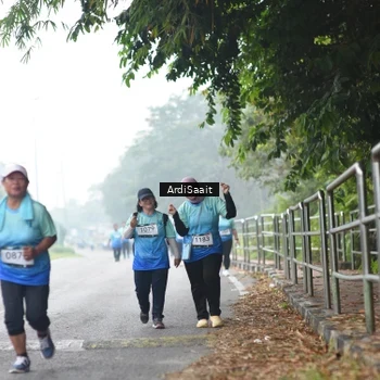Runner Photo 8859109