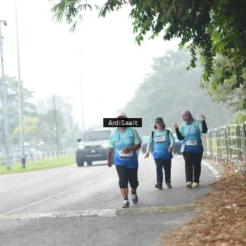 Runner Photo 8859131