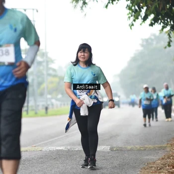 Runner Photo 8859155
