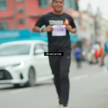 Runner Photo 8859164