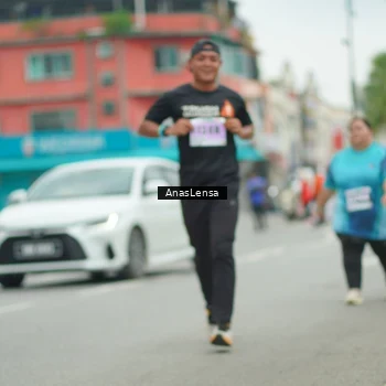 Runner Photo 8859175