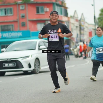 Runner Photo 8859187