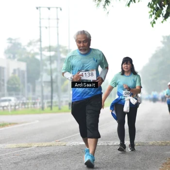 Runner Photo 8859190