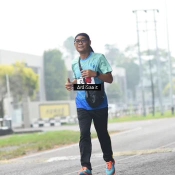 Runner Photo 8859195