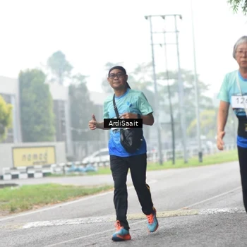 Runner Photo 8859205