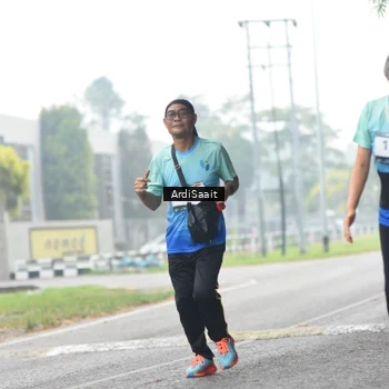 Runner Photo 8859243