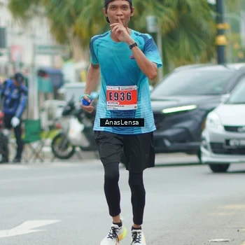 Runner Photo 8859295