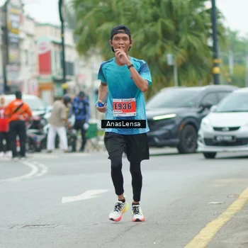 Runner Photo 8859323