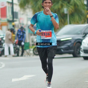 Runner Photo 8859324
