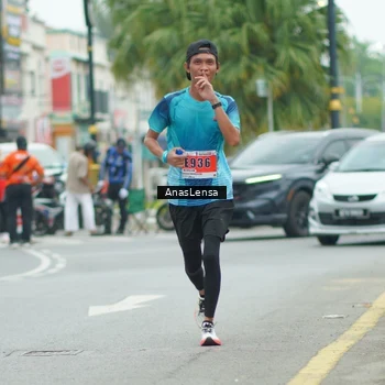 Runner Photo 8859328