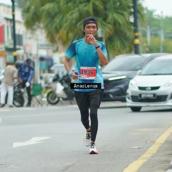Runner Photo 8859329