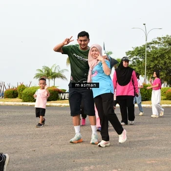 Runner Photo 8859336