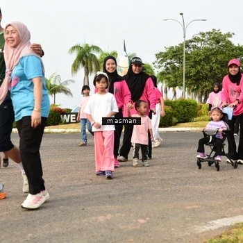 Runner Photo 8859347