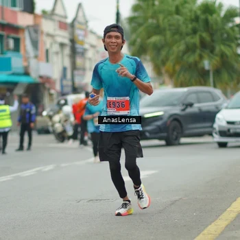 Runner Photo 8859369