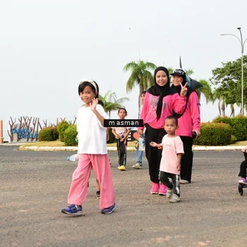 Runner Photo 8859380