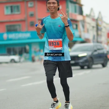 Runner Photo 8859428