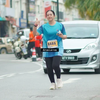 Runner Photo 8859477