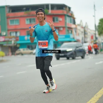 Runner Photo 8859480
