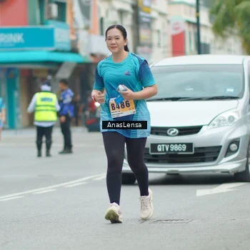 Runner Photo 8859535
