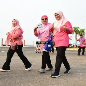 Runner Photo 8859575