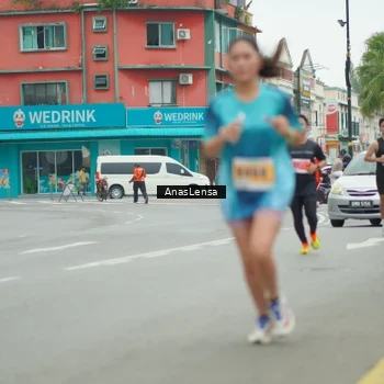 Runner Photo 8859657