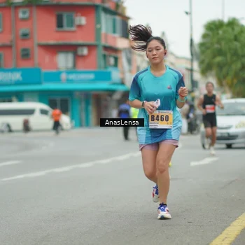 Runner Photo 8859658