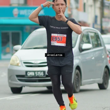 Runner Photo 8859695