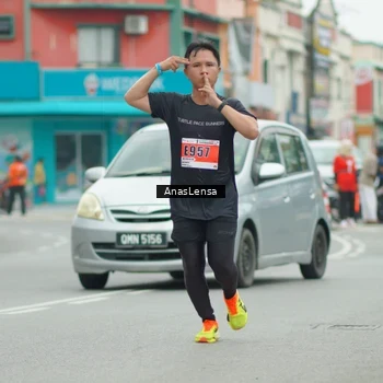 Runner Photo 8859697
