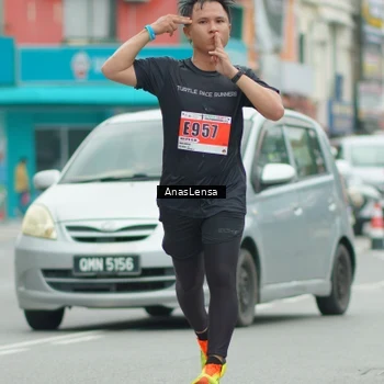 Runner Photo 8859701