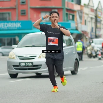 Runner Photo 8859730