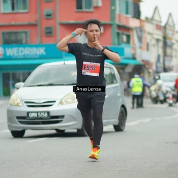 Runner Photo 8859751