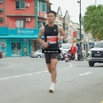 Runner Photo 8859813