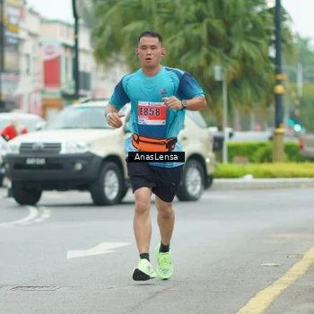 Runner Photo 8859847
