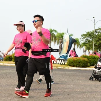 Runner Photo 8859863