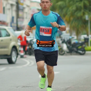 Runner Photo 8859881