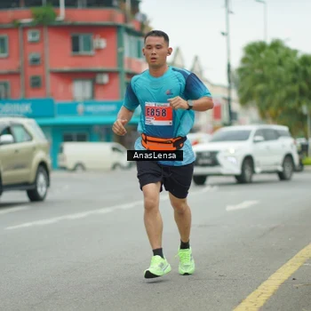 Runner Photo 8859893